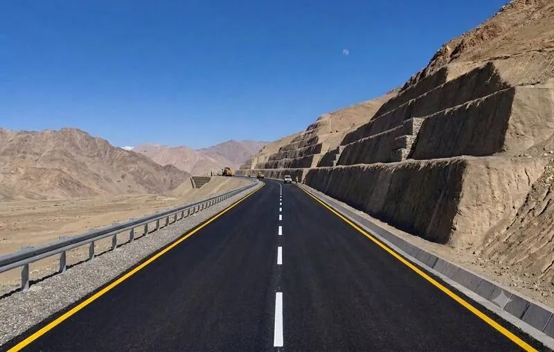 Mashkhel Panjgoor Road, mountain terrain photograph